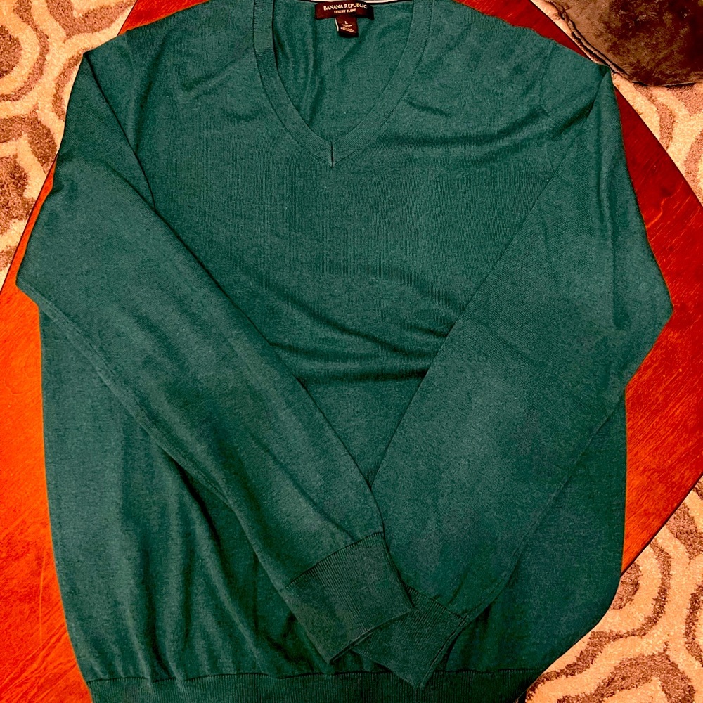Banana Republic green light weight sweater.